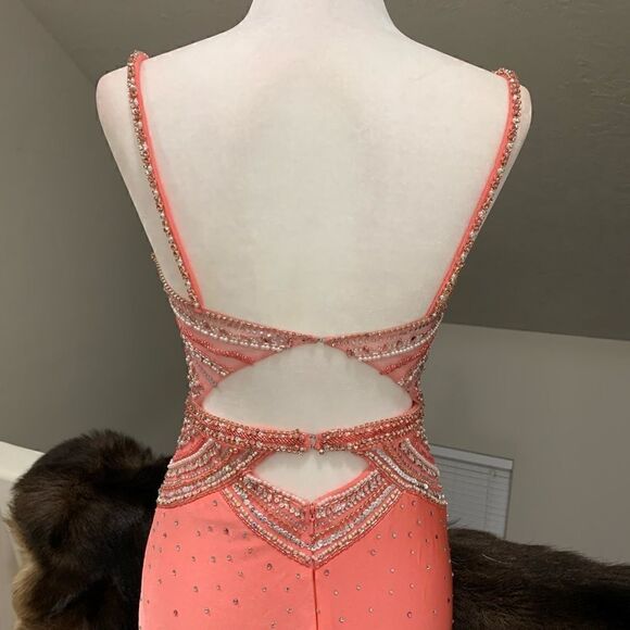 New Stunning Sequins & beads Fishtail Evening Dress - Picture 8 of 16